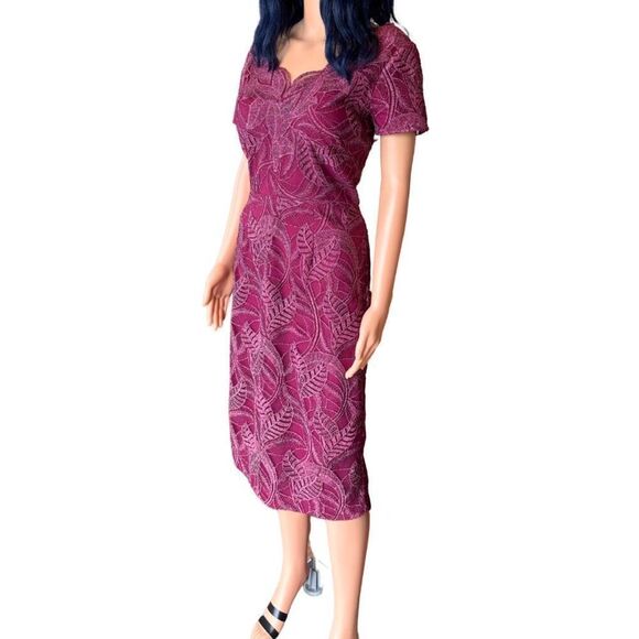 NWT JS Collections Cerise Burgundy Wine Color Scalloped Formal Dress - Picture 4 of 6